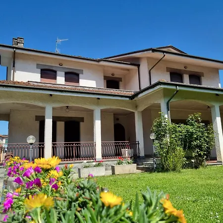 Maremonti Borghetto 빌라 보르게토 디 바라